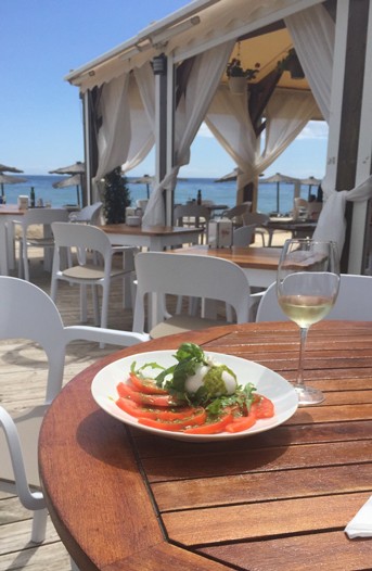 Chiringuito-en-Los-Monteros-Marbella